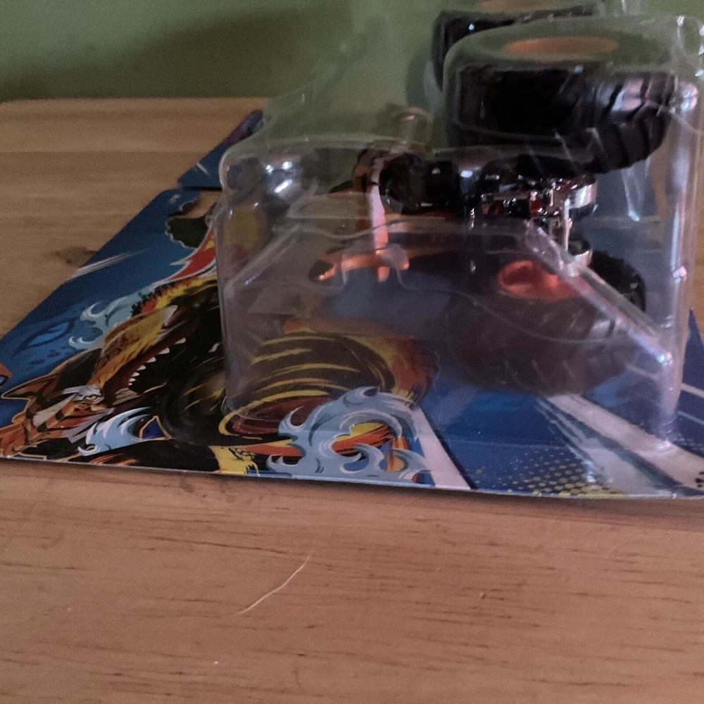 Mattel Hot Wheels Monster Truck Demolition Double, Tiger Shark And Mega-Wrex - Picture 6 of 8